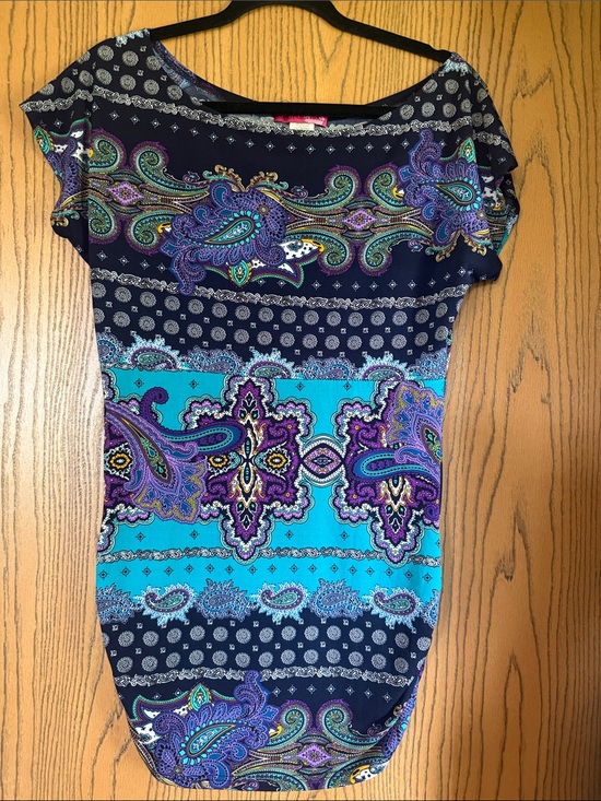 Body Central Tops - Body Central Navy & Turquoise Paisley Tunic